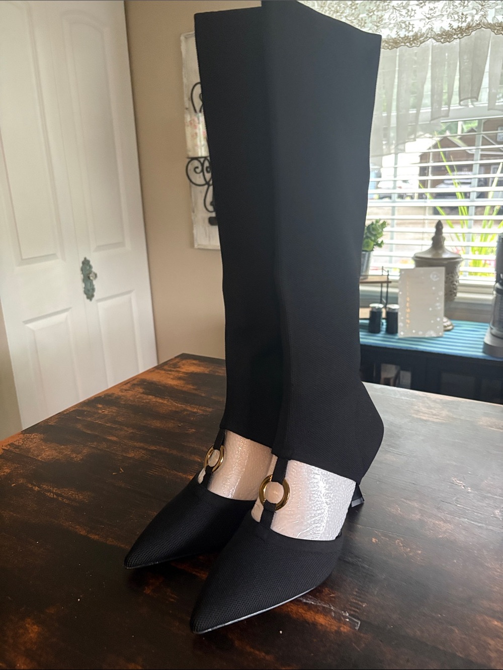 Black Pointed Toe Knee-High Heels with Decorative Buckle BN